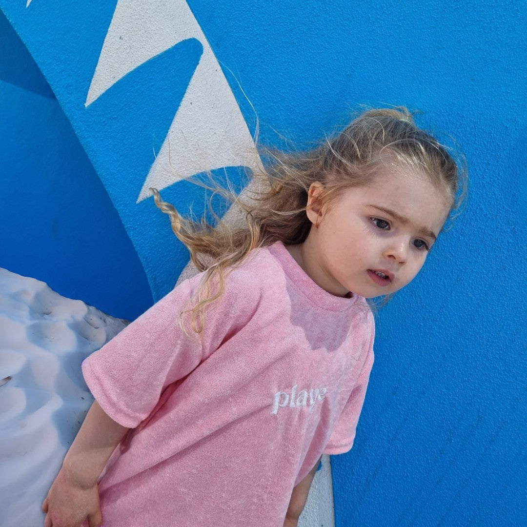 vacay terry tee - pink villa