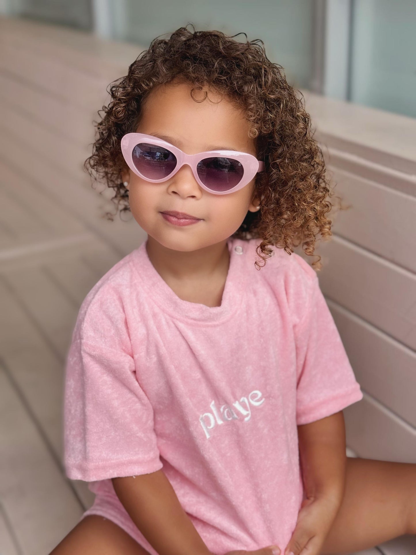 vacay terry tee - pink villa